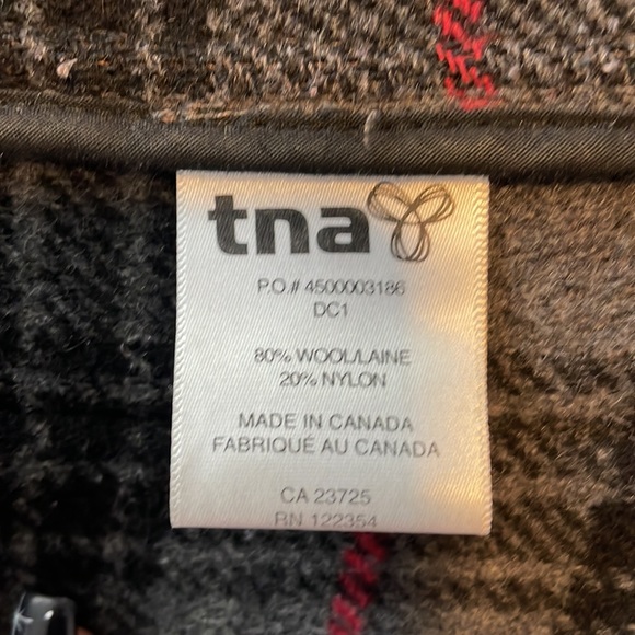 My loved coat. Ready for something different. - Picture 5 of 5